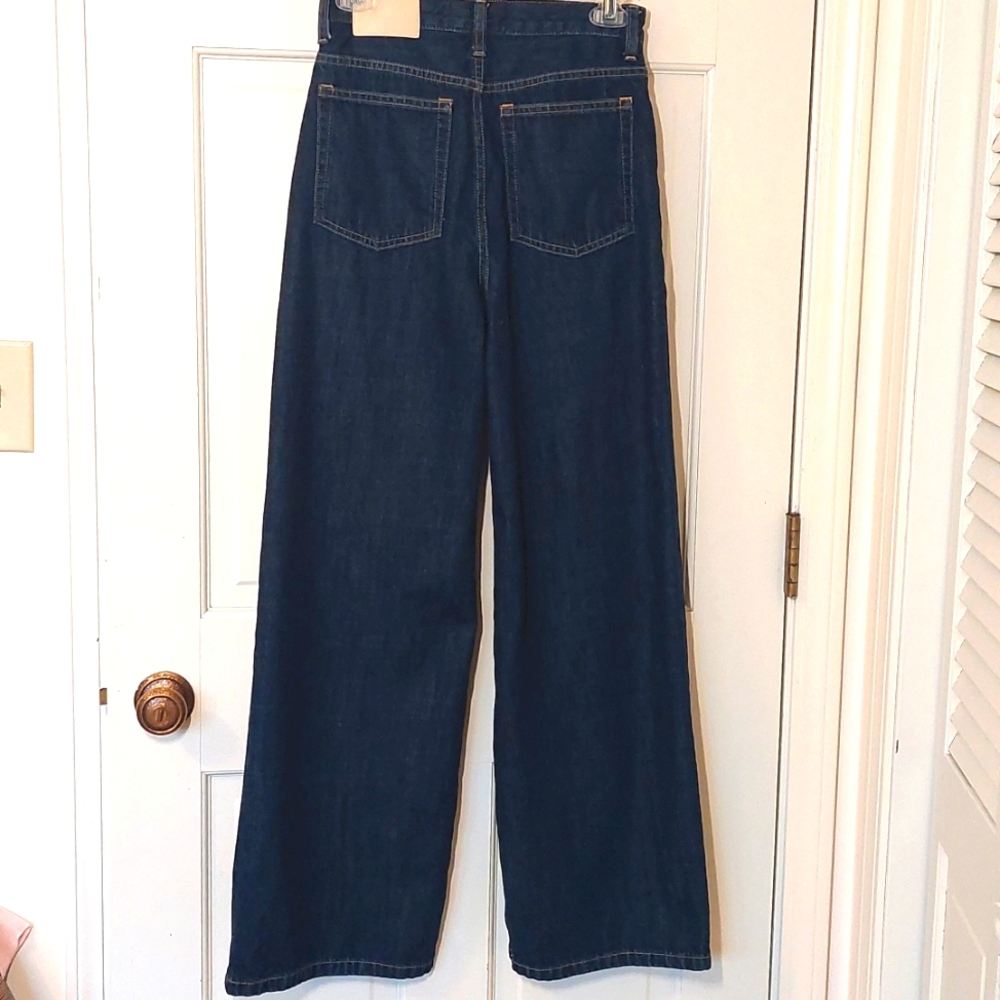 Everlane Baggy Jeans in Dark Blue Denim - Picture 3 of 10
